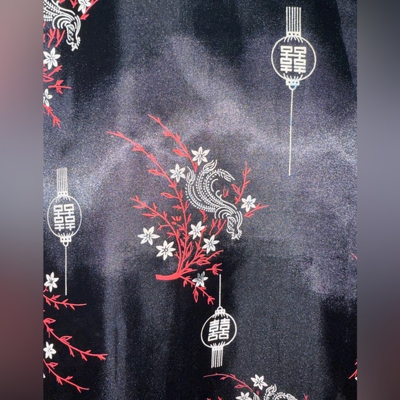 Dragon Embroidered Black Kimono - Picture 7 of 7